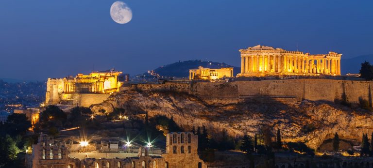 <strong>Nuit tombée sur l'Acropole</strong>