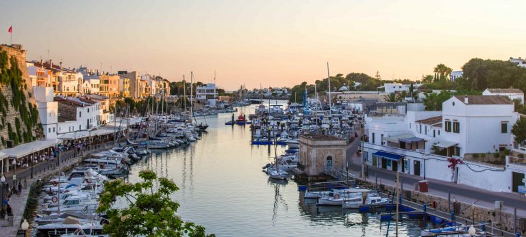 <strong>Visite de la capitale Ciutadella</strong>