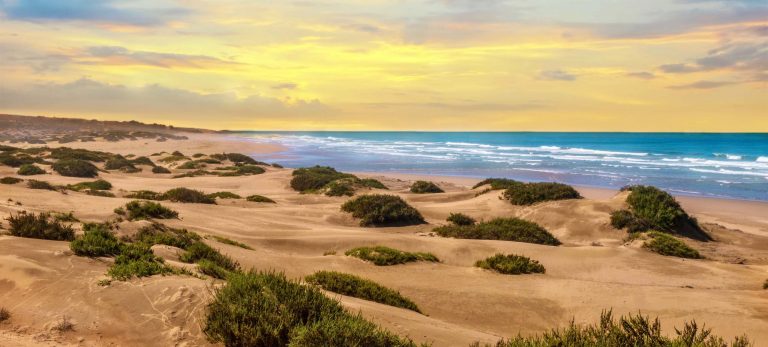 <strong>La beauté et les couleurs du soleil couchant à Agadir</strong>