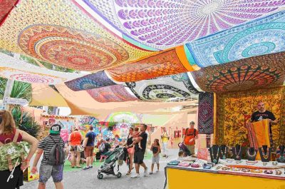 Visite d’un marché hippie