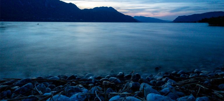 <strong>Tombée de la nuit sur le lac du Bourget</strong>