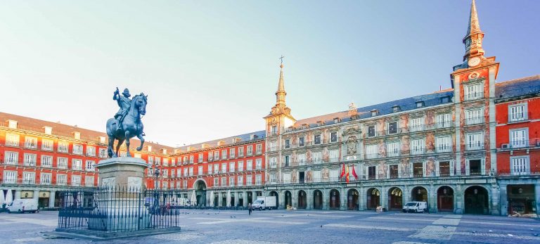 <strong>Lever du soleil sur la Plaza Mayor</strong>