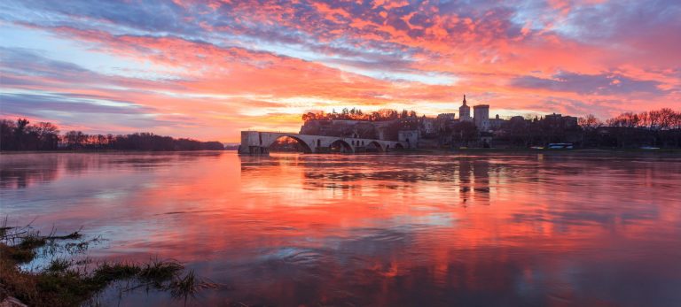 <strong>Coucher de soleil sur le Pont Saint-Bénézet</strong>