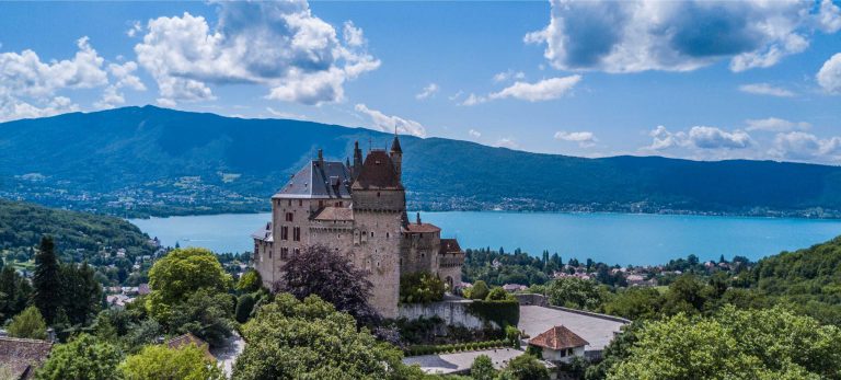 <strong>Le panorama autour du Château d'Annecy</strong>