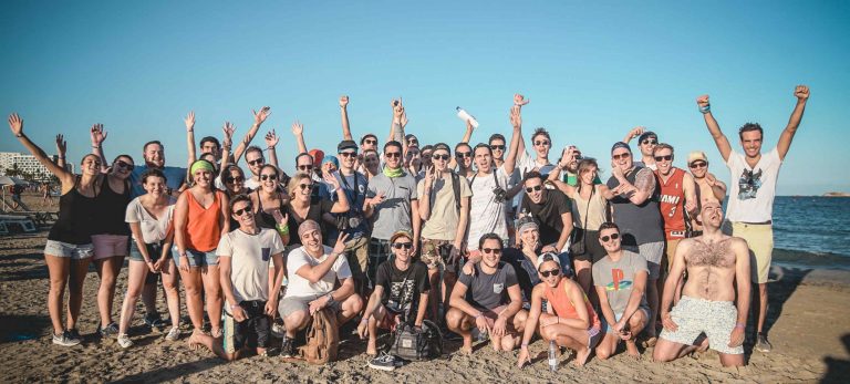 <strong>Team building sur la plage de Playa d'en Bossa</strong>