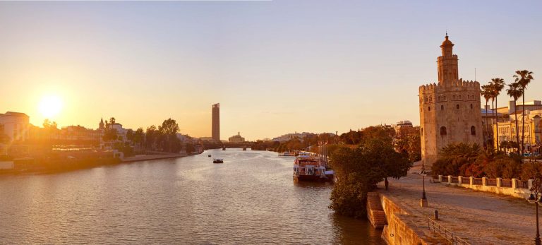 <strong>Coucher de soleil sur la Torre del Oro</strong>