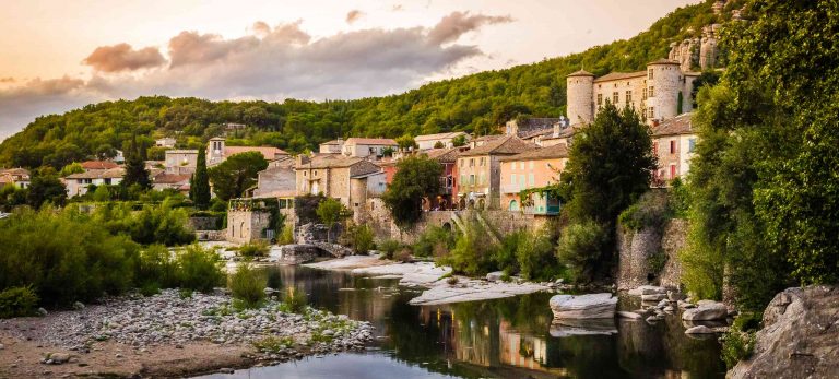 <strong>Le village de Vogüé</strong>